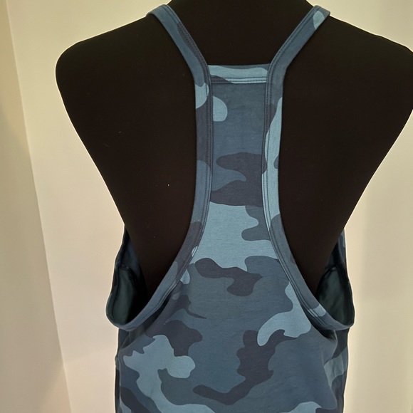 Fabletics Tank - Picture 2 of 3
